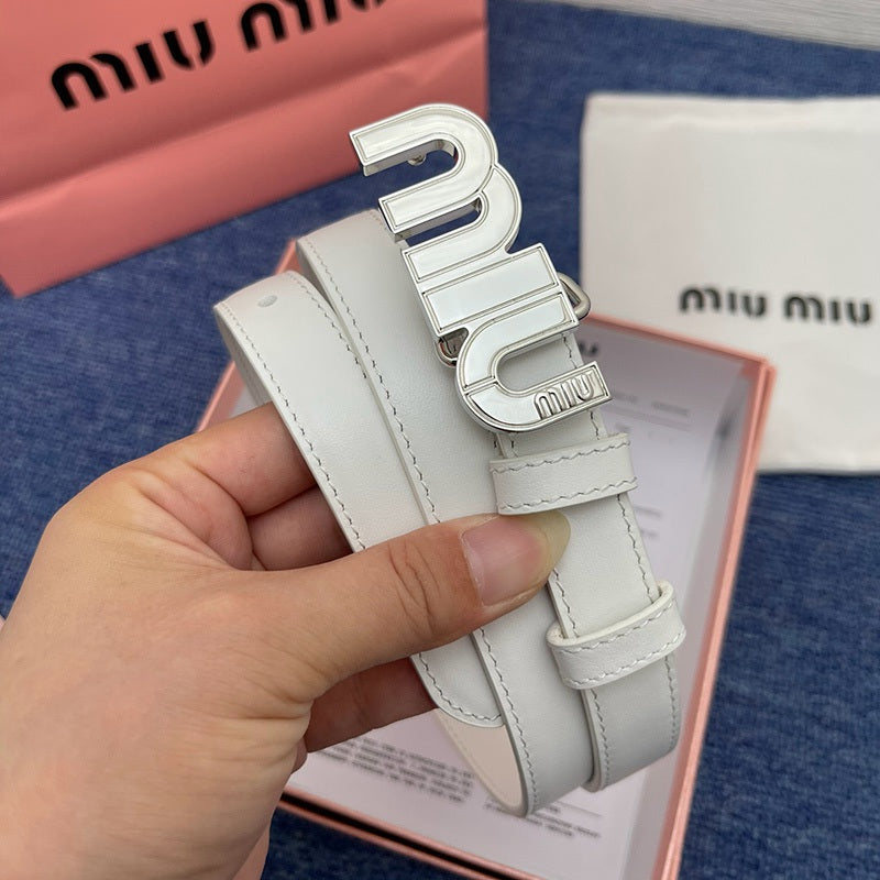 Miu Miu Curea Slim - prezentare produs