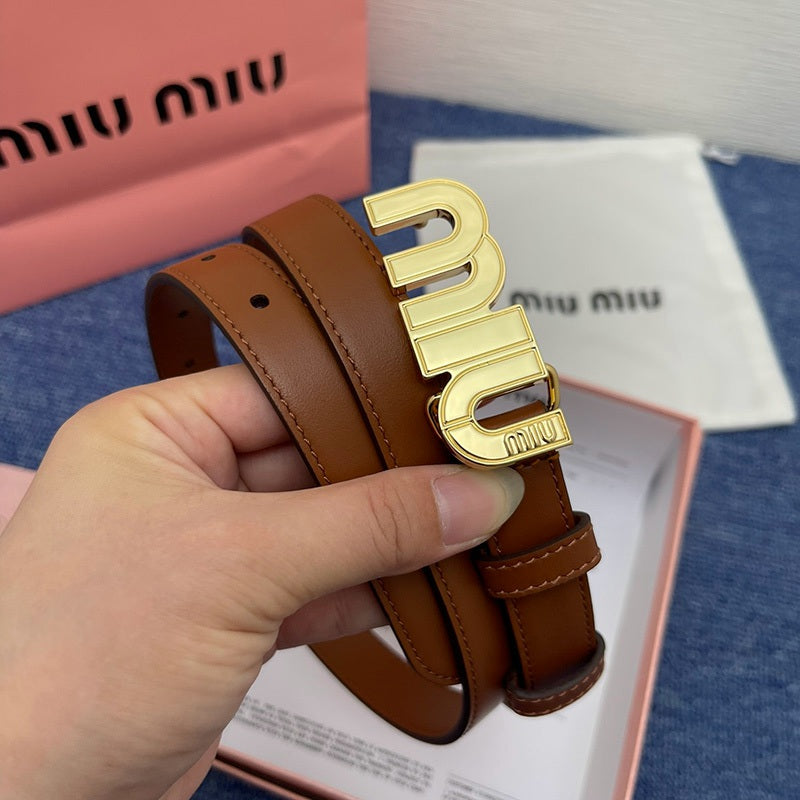 Miu Miu Curea Slim - prezentare produs