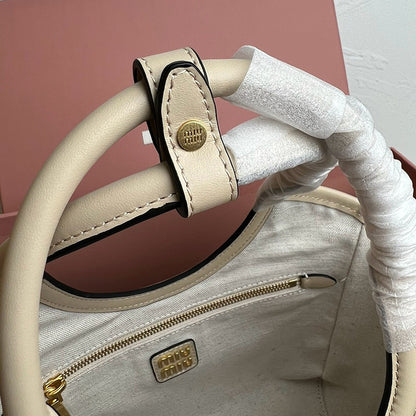 Miu Miu Geantă Exclusive - prezentare produs