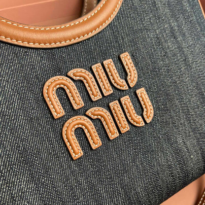 Miu Miu Geantă Exclusive - prezentare produs