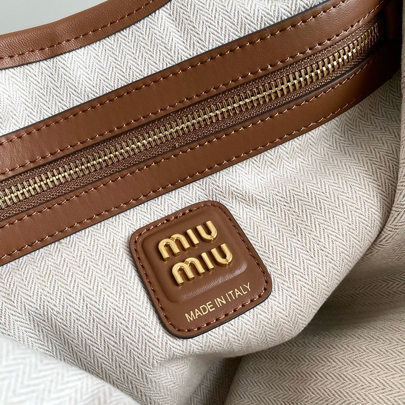 Miu Miu Geantă Exclusive - prezentare produs