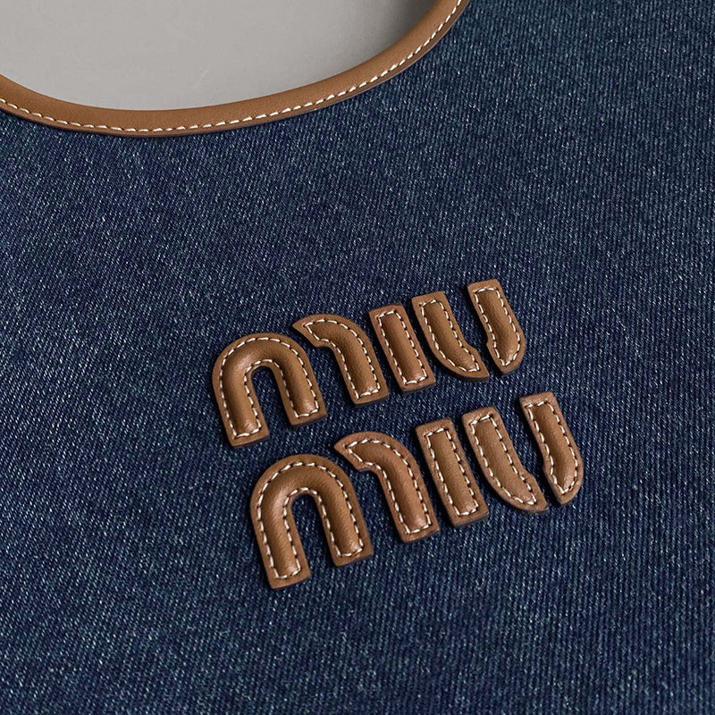 Miu Miu Geantă Exclusive - prezentare produs