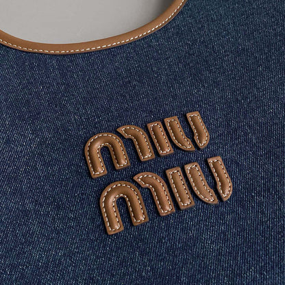 Miu Miu Geantă Exclusive - prezentare produs