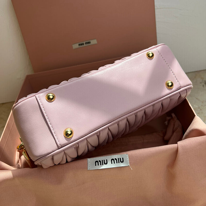 Miu Miu Geantă Exclusive - prezentare produs
