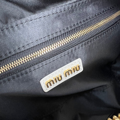 Miu Miu Geantă Exclusive - prezentare produs