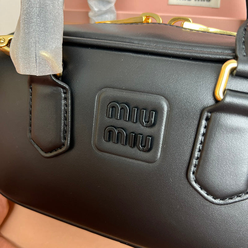 Miu Miu Geantă Exclusive - prezentare produs
