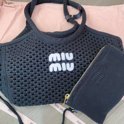 Miu Miu Geantă Exclusive - prezentare produs