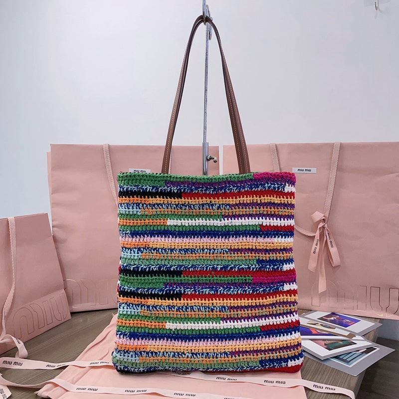 Miu Miu Geantă Exclusive - prezentare produs
