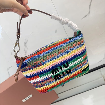 Miu Miu Geantă Exclusive - prezentare produs