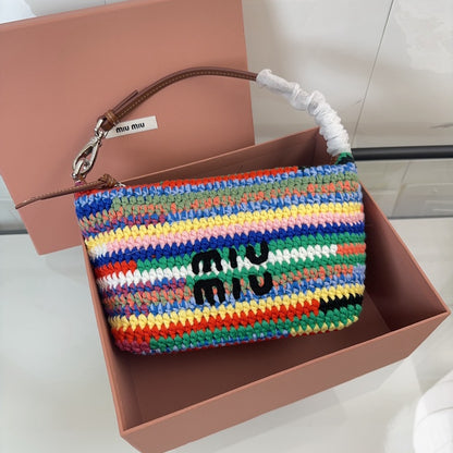 Miu Miu Geantă Exclusive - prezentare produs