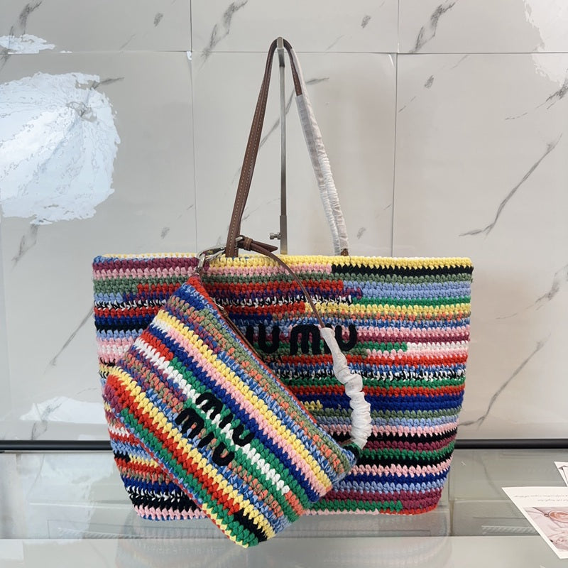 Miu Miu Geantă Exclusive - prezentare produs