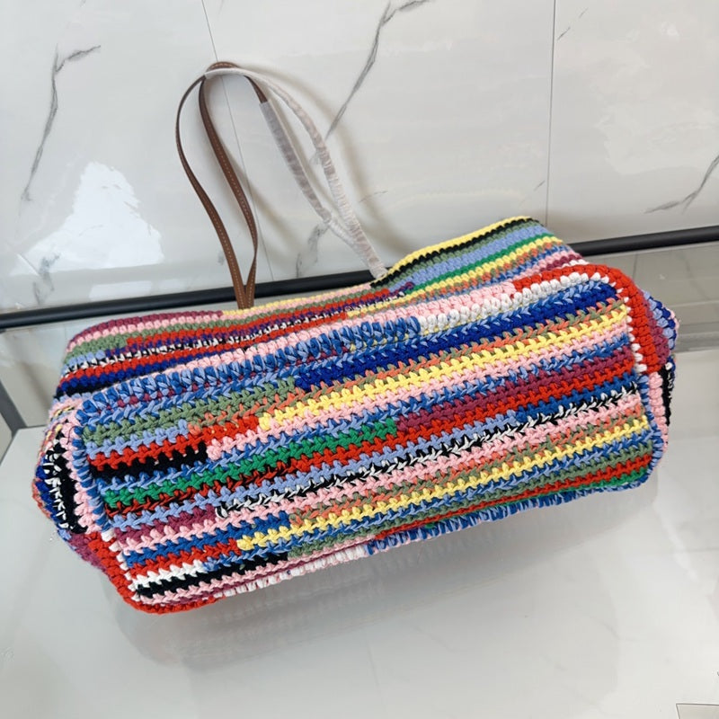 Miu Miu Geantă Exclusive - prezentare produs