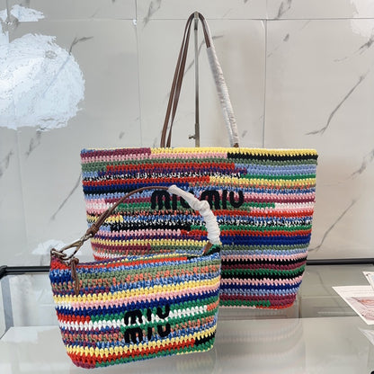 Miu Miu Geantă Exclusive - prezentare produs