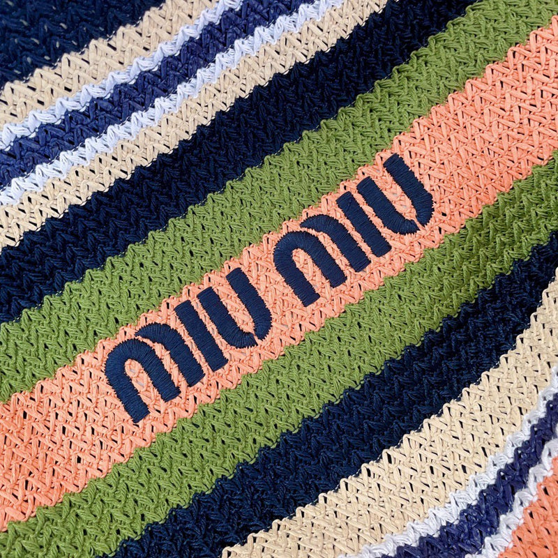 Miu Miu Geantă Exclusive - prezentare produs