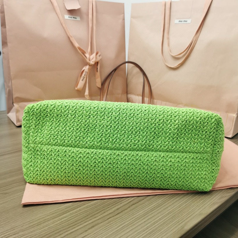 Miu Miu Geantă Exclusive - prezentare produs