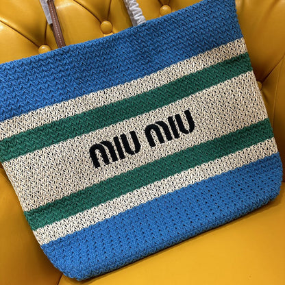 Miu Miu Geantă Exclusive - prezentare produs