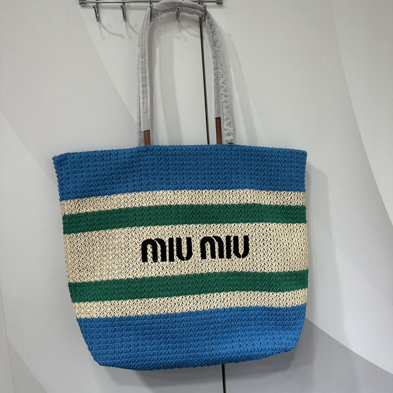 Miu Miu Geantă Exclusive - prezentare produs