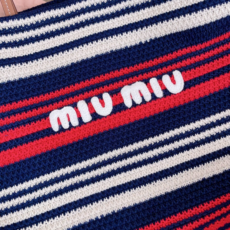 Miu Miu Geantă Exclusive - prezentare produs