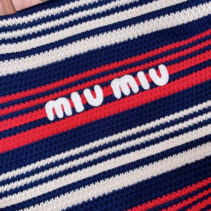 Miu Miu Geantă Exclusive - prezentare produs