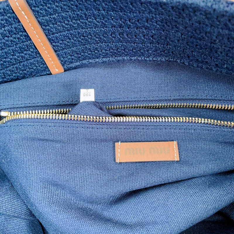 Miu Miu Geantă Exclusive - prezentare produs