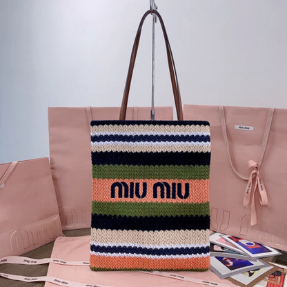 Miu Geantă Exclusive - prezentare produs