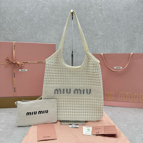 Miu Geantă Exclusive - prezentare produs
