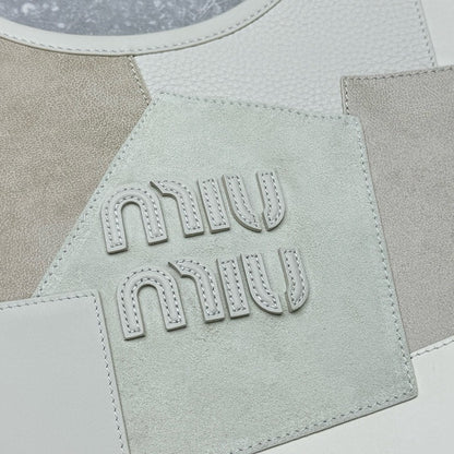 Miu Miu Geantă Exclusive - prezentare produs