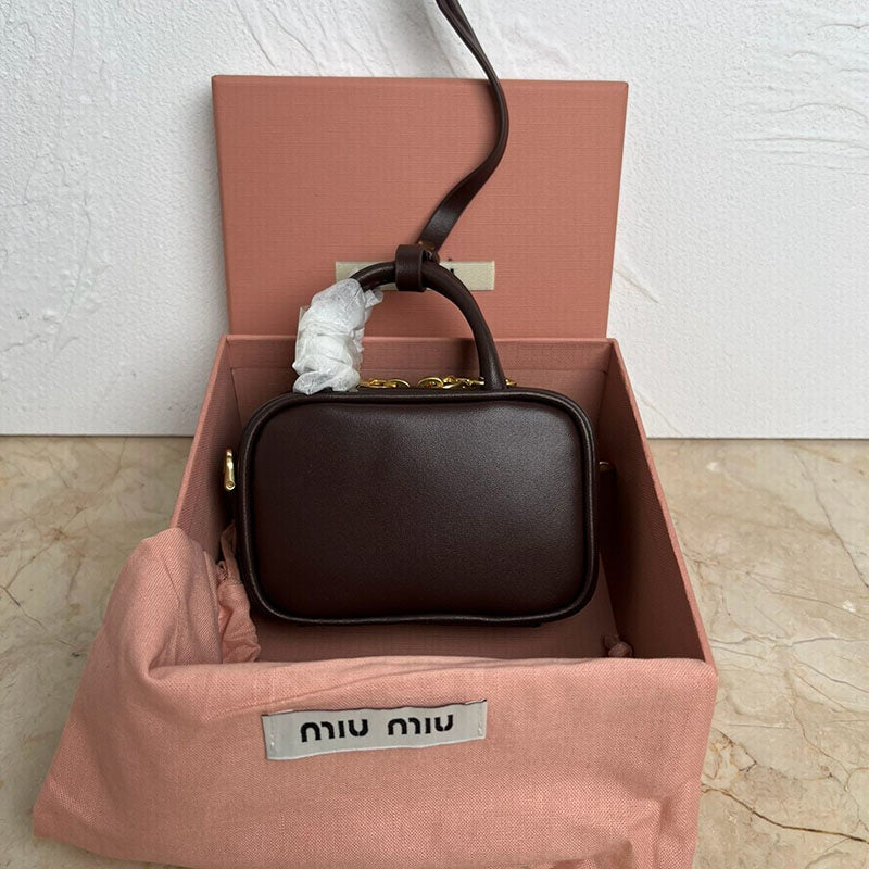 Miu Miu Geantă Exclusive - prezentare produs