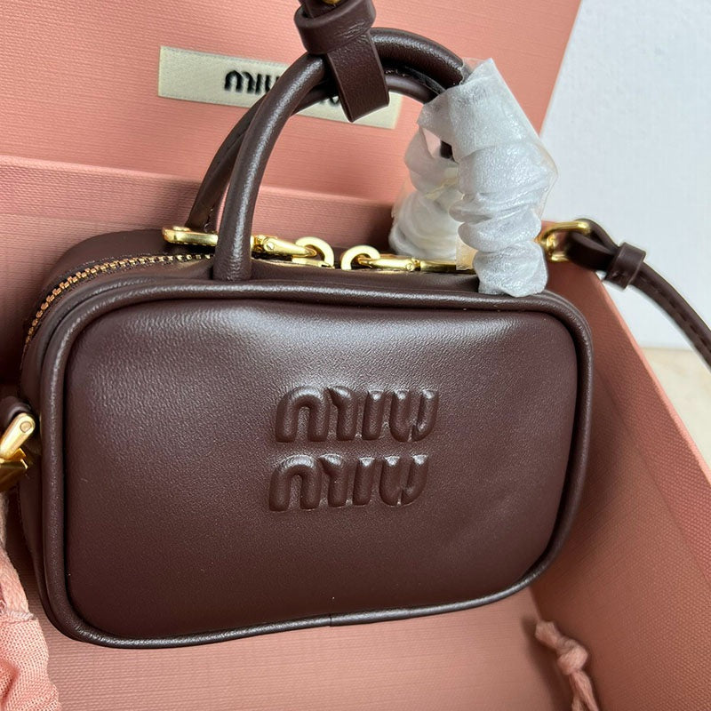 Miu Miu Geantă Exclusive - prezentare produs