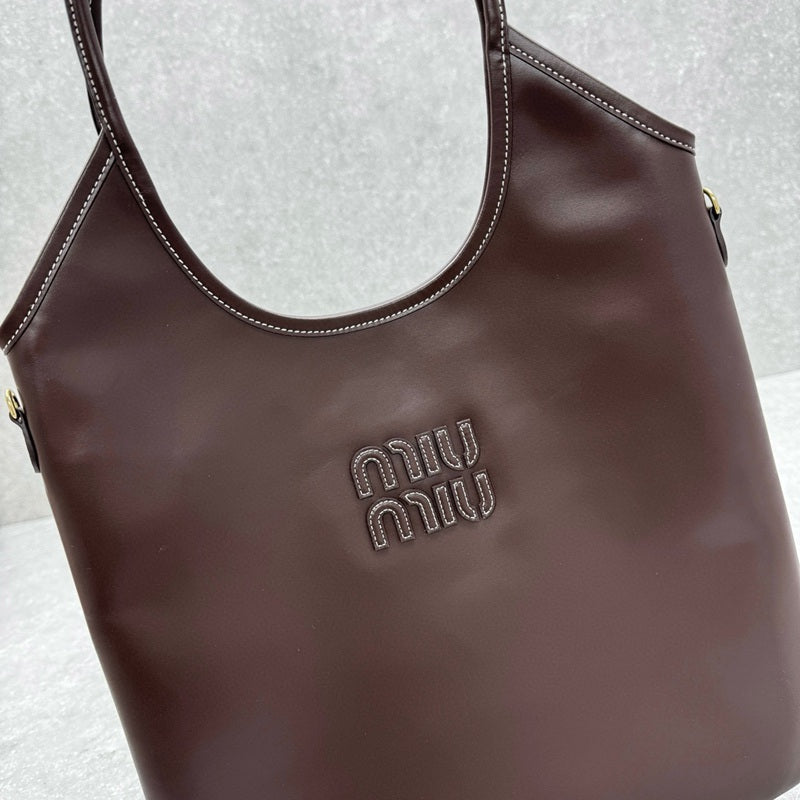 Miu Miu Geantă Exclusive - prezentare produs