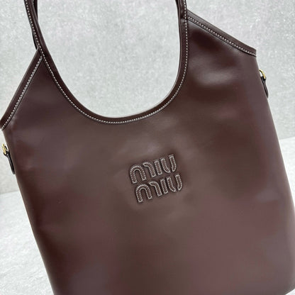 Miu Miu Geantă Exclusive - prezentare produs
