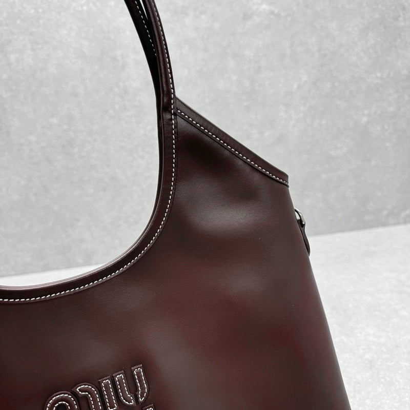 Miu Miu Geantă Exclusive - prezentare produs