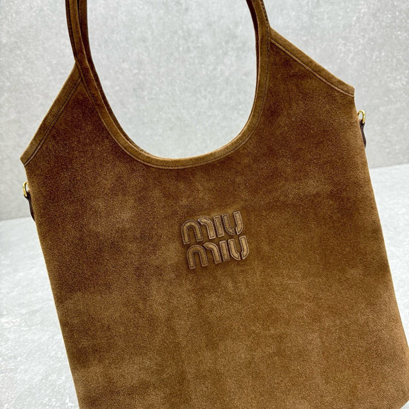 Miu Miu Geantă Exclusive - prezentare produs