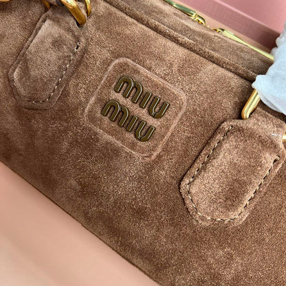 Miu Miu Geantă Exclusive - prezentare produs