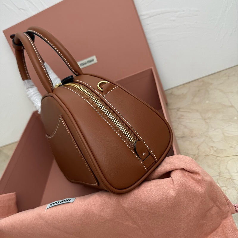 Miu Miu Geantă Exclusive - prezentare produs