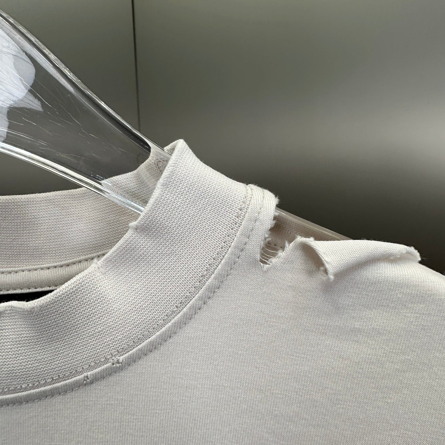 Balenciaga T Cămașă Exclusive - prezentare produs