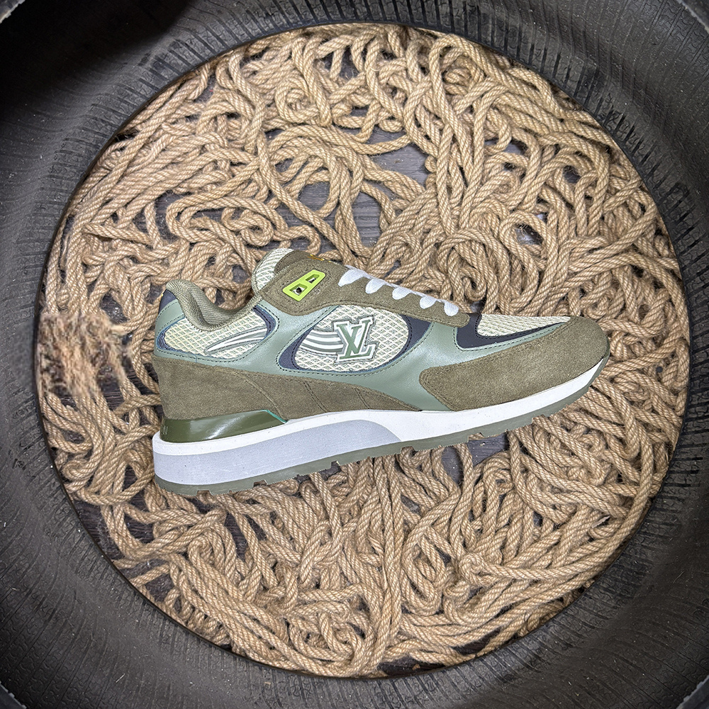 Louis Vuitton LV Run Away Army Verde - prezentare produs