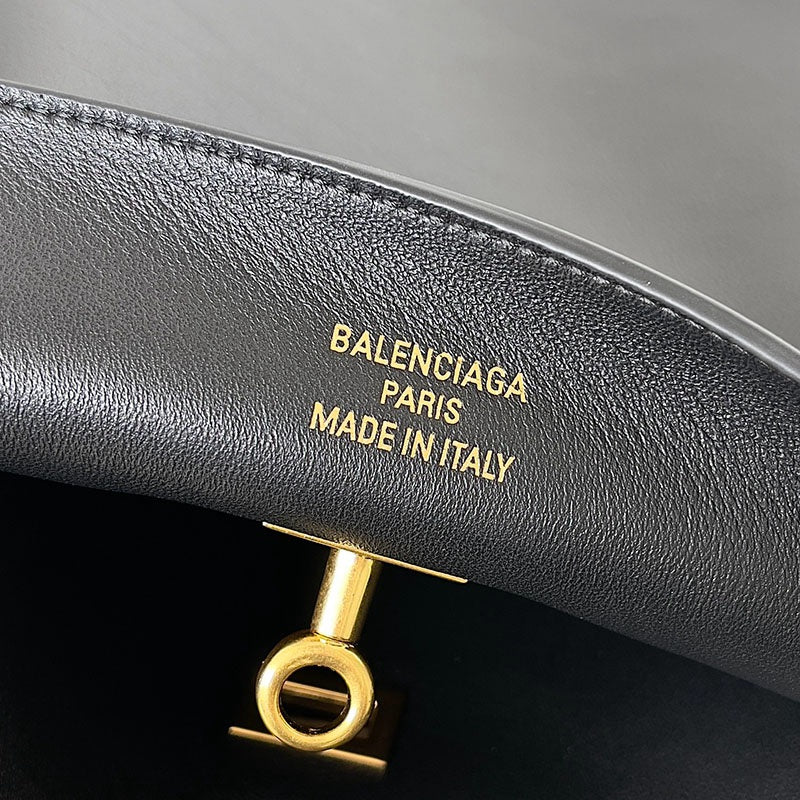 Balenciaga Geantă - prezentare produs