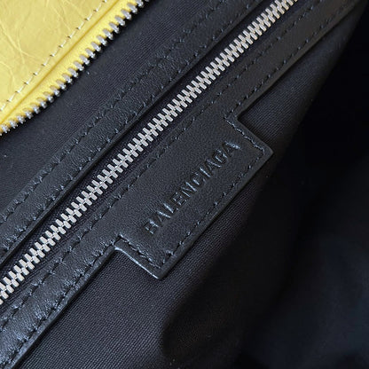 Balenciaga Geantă - prezentare produs