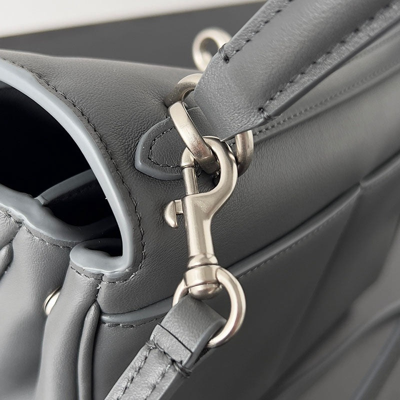 Balenciaga Geantă Small - prezentare produs