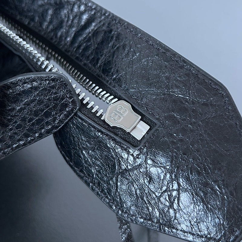 Balenciaga Geantă Medium - prezentare produs