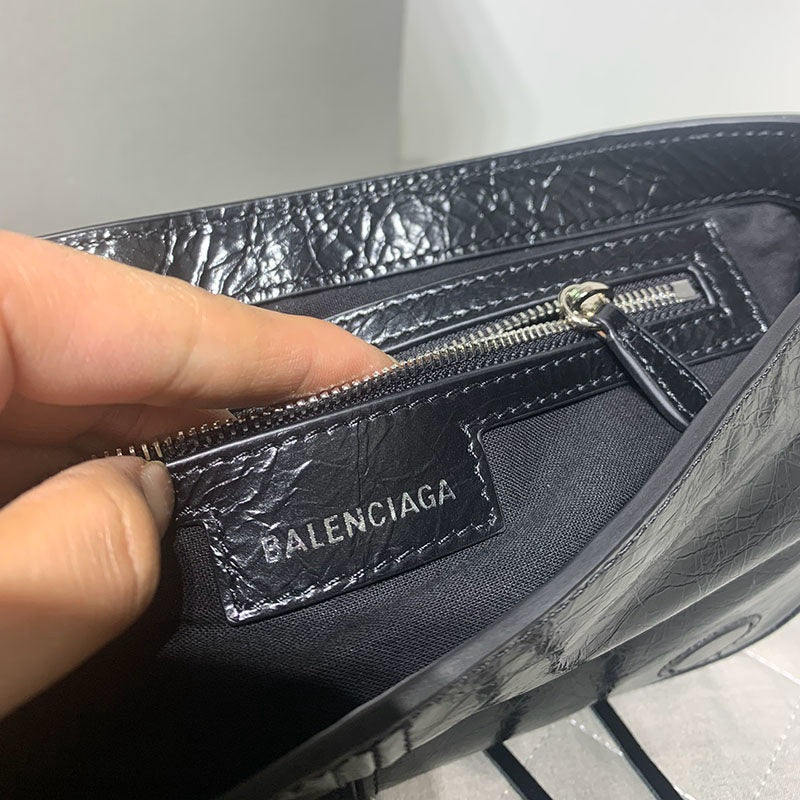Balenciaga Geantă - prezentare produs