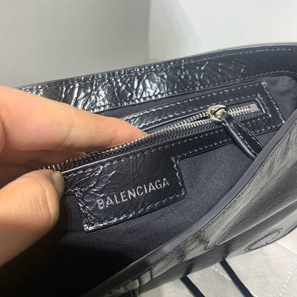 Balenciaga Geantă - prezentare produs