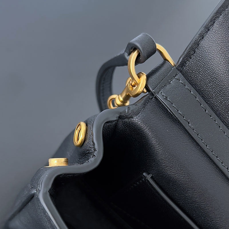 Balenciaga Geantă - prezentare produs