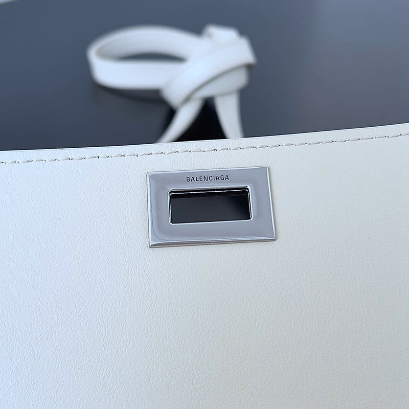 Balenciaga Geantă - prezentare produs