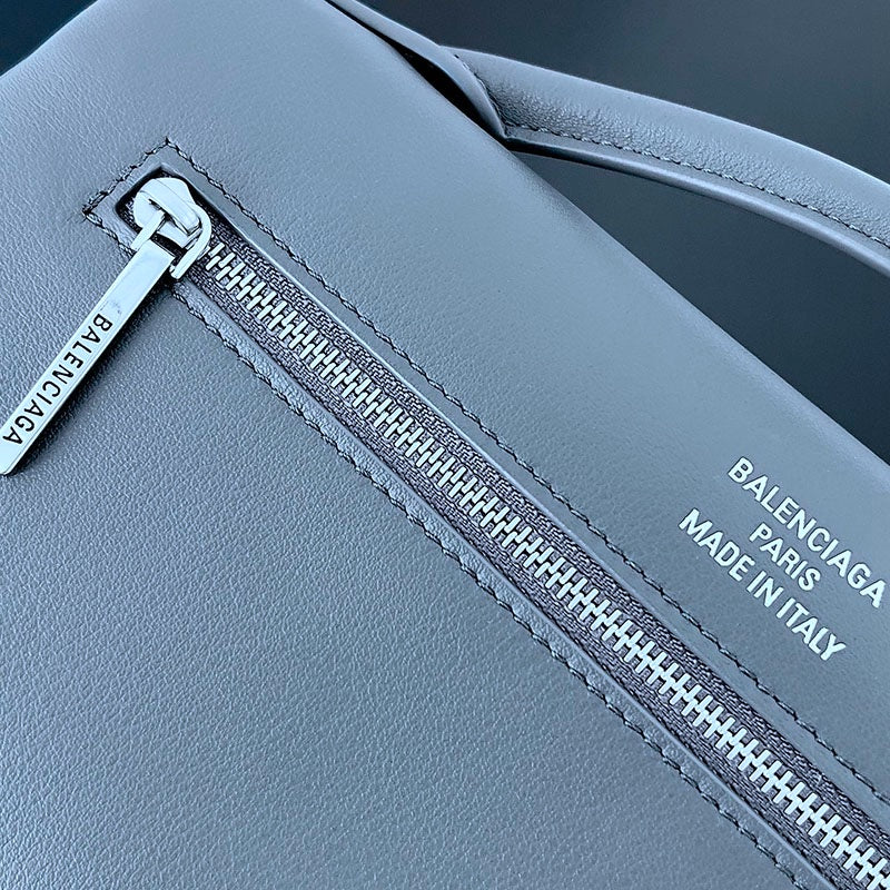 Balenciaga Geantă - prezentare produs