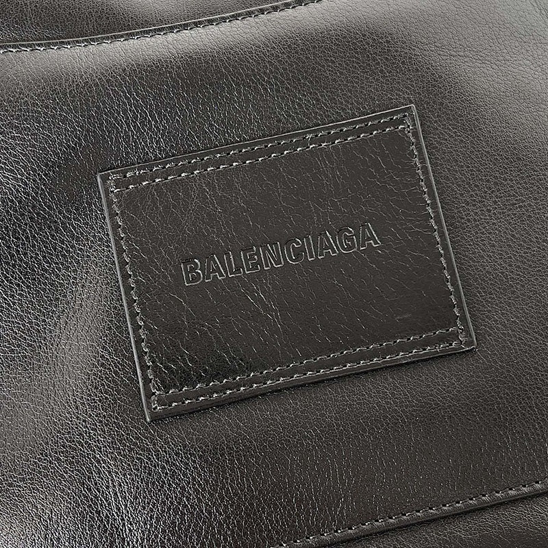 Balenciaga Geantă - prezentare produs