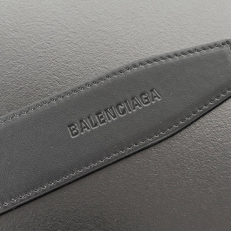 Balenciaga Geantă - prezentare produs