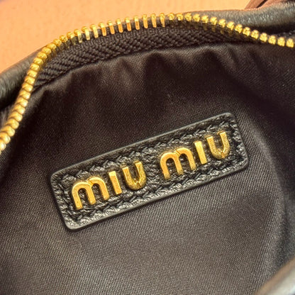 Miu Miu Geantă Exclusive - prezentare produs
