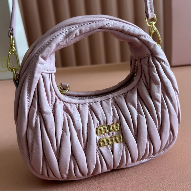 Miu Miu Geantă Exclusive Small - prezentare produs